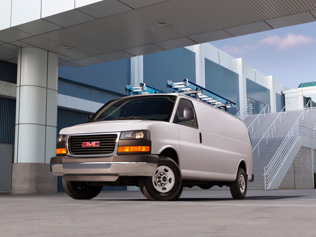 GMC Savana 2024